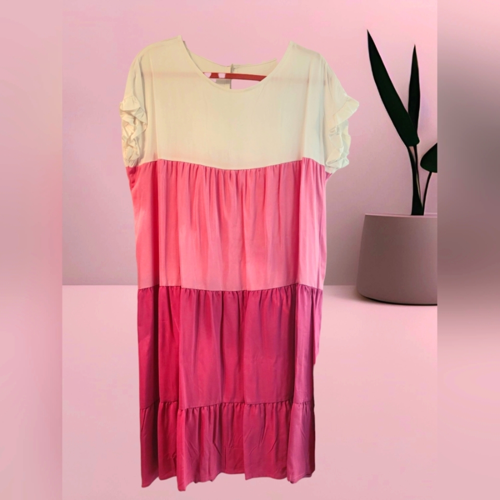 NWT Gaovot Pink and White Tiered Dress